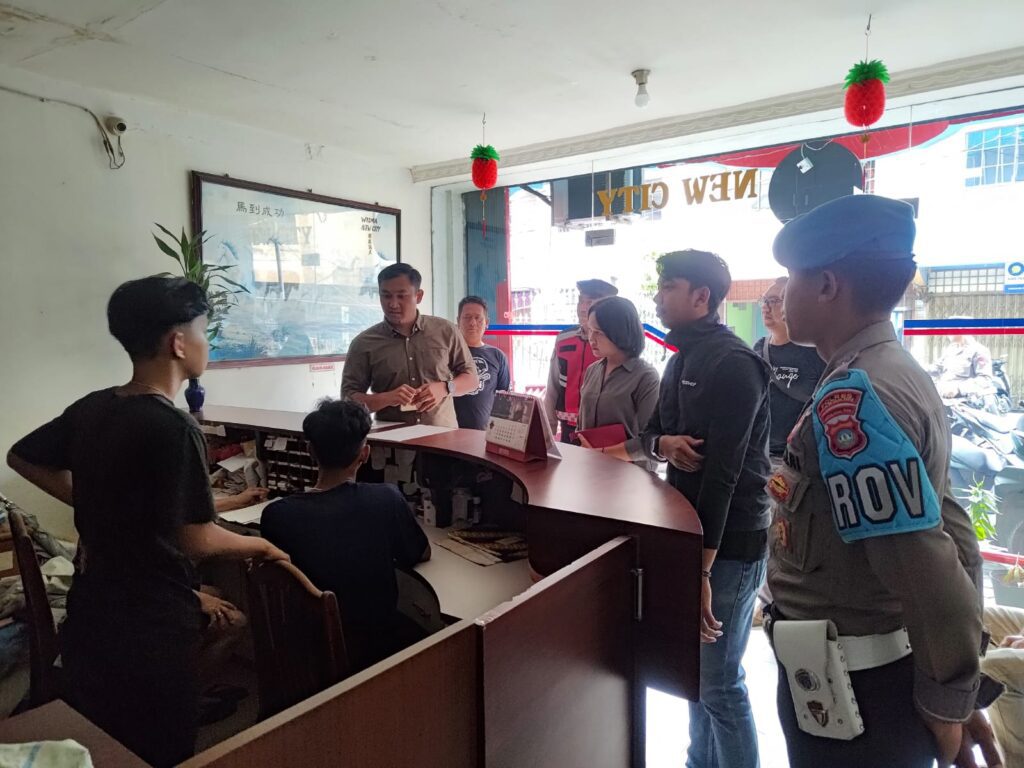 Aparat keamanan saat melaksanakan Operasi Pekat Seligi, beberapa hari lalu. (ft yudi)