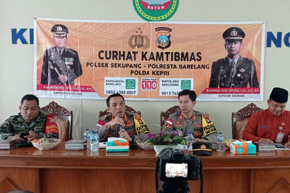 Curhat Khamtibmas Polresta Barelang di Sekupang, pagi tadi. (ft humaspolrestabarelang)
