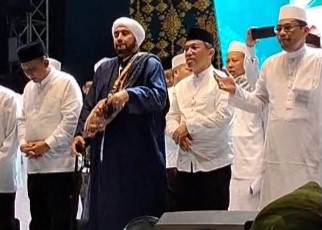 FESyar Sumatera 2024 di Kota Batam Diawali dengan Tablik Akbar bersama Habib Syech Bin Abdul Qadir Assegaf