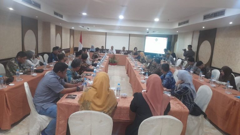 Suasana gelaran Supervisi Penyelarasan Program IDI yang ditaja Kemenko Pulhukam di Batam, siang tadi. (ft restu)