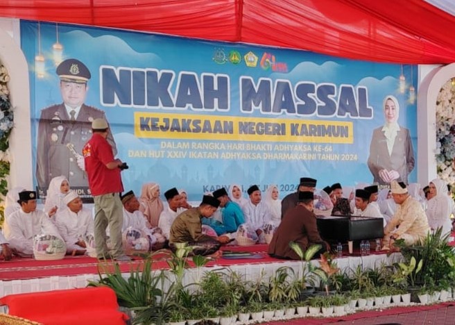 Suasana akad nikah di Nikah Massal yang digelar Kejari Karimun, siang tadi. (ft msaimi)