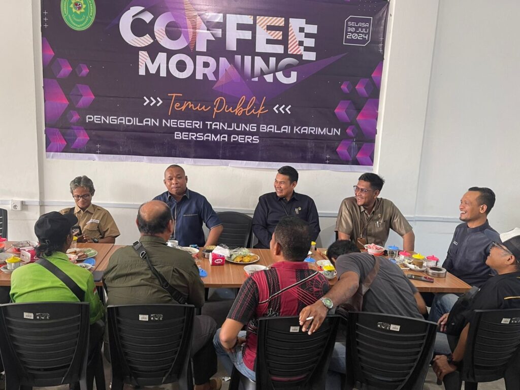 Suasana coffee morning antara wartawan dengan PN Karimun di Abu Dafi#11, pagi tadi. (ft msaimi)