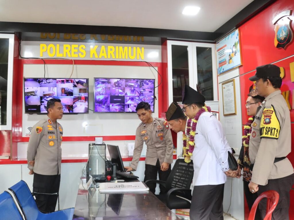 Tim Kompolnas Award 2024 saat meninjau pelayanan di Polres Karimun, siang ini. (ft msaimi)