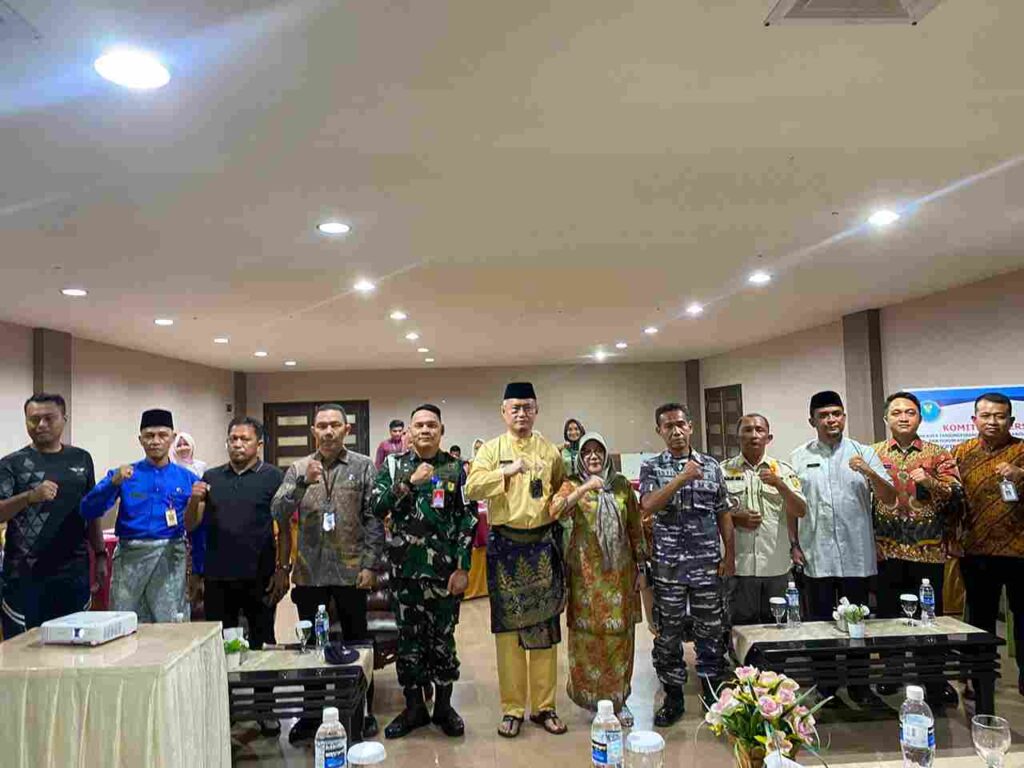 Foto bersama di sela kegiatan konsolidasi BNN di Tanjungpinang, pagi tadi. (ft fuji)