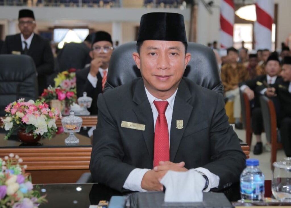 Rusdi, Ketua Sementara DPRD Kabupaten Natuna. (ft putra)