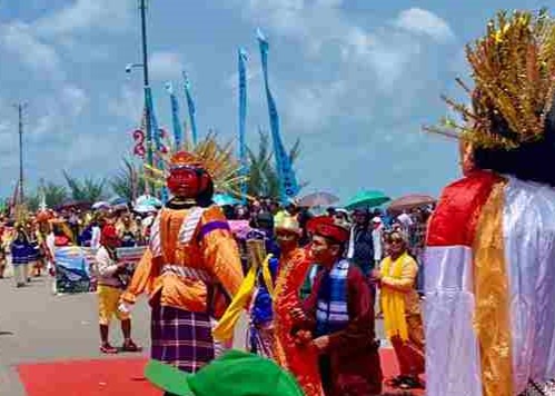 Salah satu atraksi Budaya Betawi di Pawai Budaya Tanjungpinang, pagi tadi. (ft fuji)