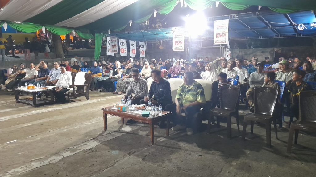 Suasana silaturahmi dengan masyarakat Perumahan Greenland, tadi malam. (ft timsesisrock)