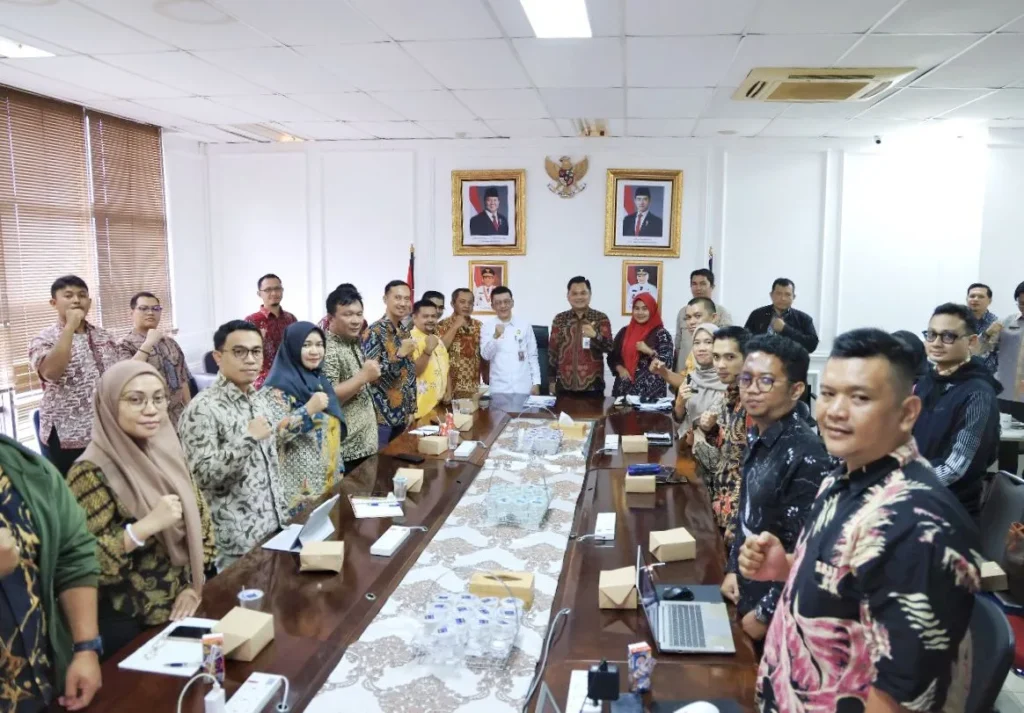 Diskominfo Kepri saat meluncurkan sistem satu pintu untuk memudahkan akses informasi yang terpercaya, cepat, dan terstruktur bagi masyarakat, pagi tadi. (ft kominfokepri)