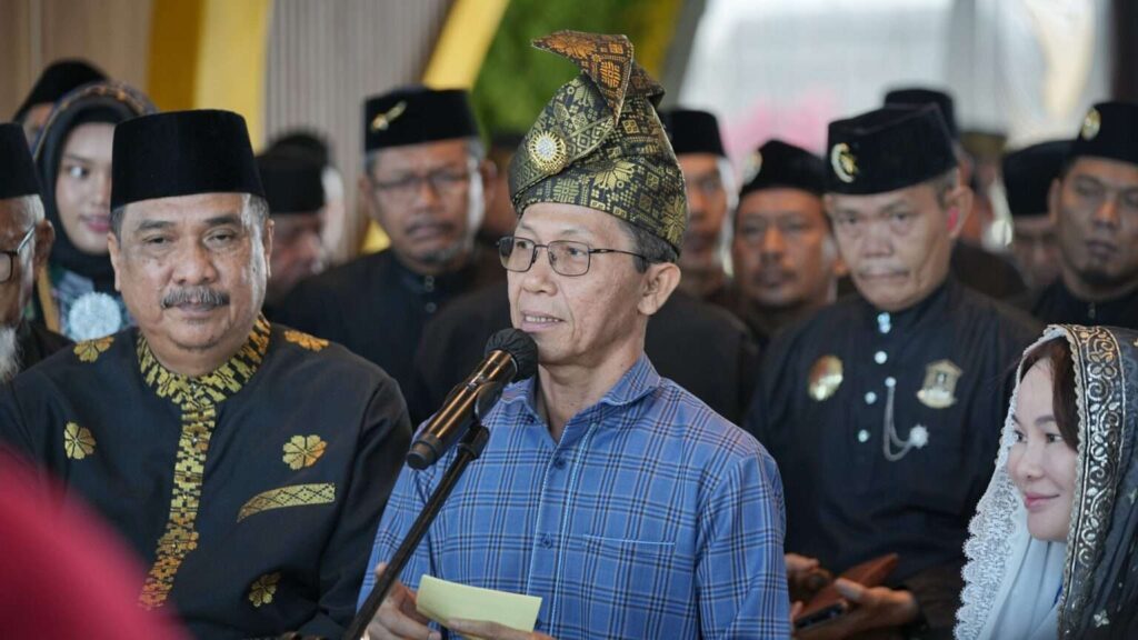 Kepala BP Batam Amsakar Achmad sekembalinya dari retreat di Magelang, siang tadi. (ft humasbpbatam)