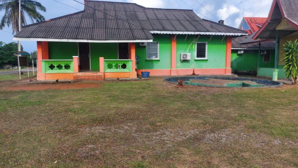 Penampakan gedung kantor Disperindagkop Lingga yang baru. (ft gafar)