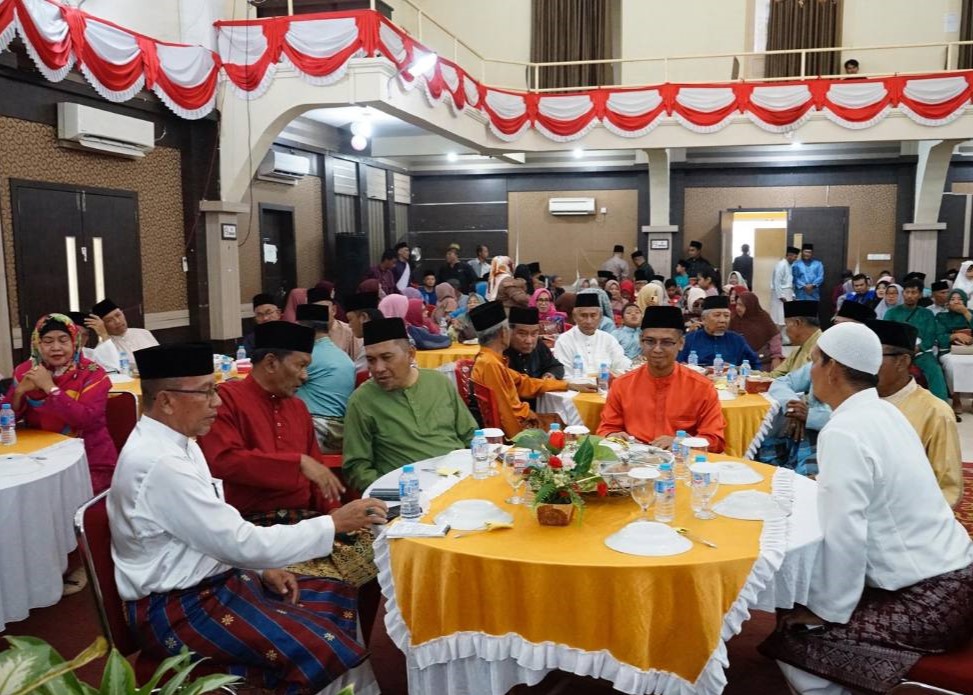 Suasana reuni akbar 5 Tok Nyang di Karimun, kemarin. (ft msaimi)