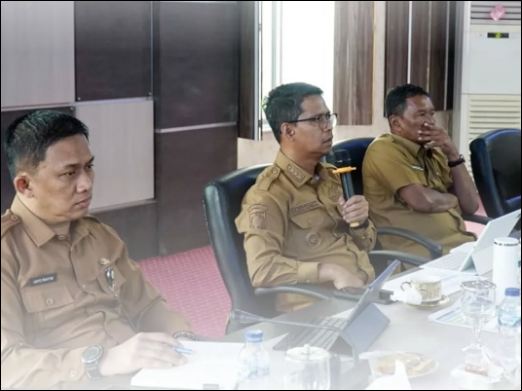 Bupati Iskandarsyah Pimpin Rapat Evaluasi Prestasi dan Pemantauan Pembangunan Karimun