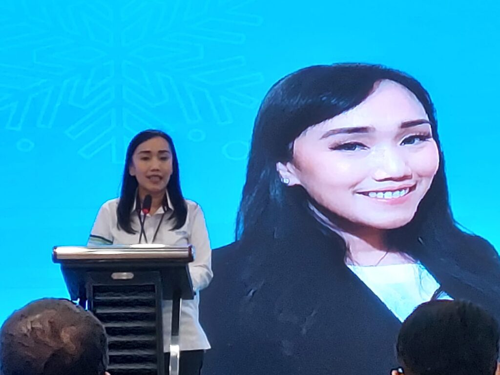 Corporate Secretary ASDP Windy Andale sambutannya pada acara Media Gathering kesiapan layanan natau 2025 2026 di Jakarta, pagi tadi. (ft wandi infopublik)
