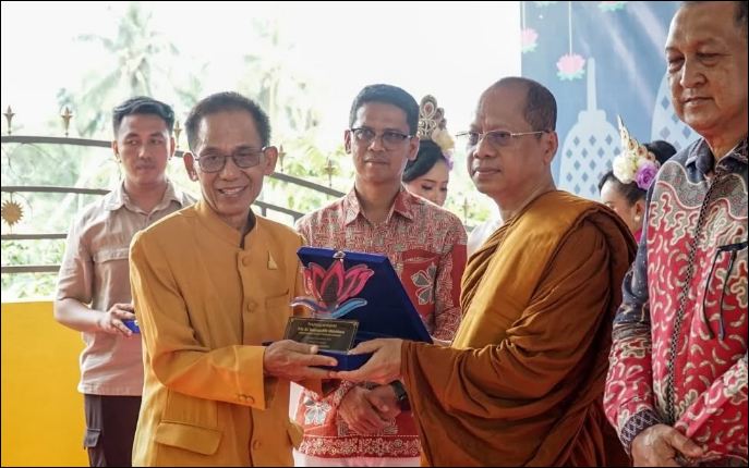 Rawat Toleransi dan Kerukunan, Bupati Iskandarsyah Resmikan Vihara Ambaradatta di Meral Barat