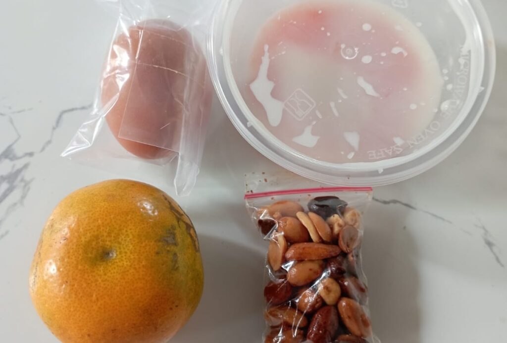 Potret menu MBG yang dikirim seorang wali murid, pagi tadi, (ft istimewa)
