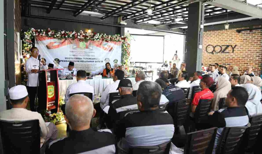 Wawako Raja Ariza saat sambutan pembukaan Musrenbang Kelurahan Batu 9. pagi tadi. (ft kominfotpi)