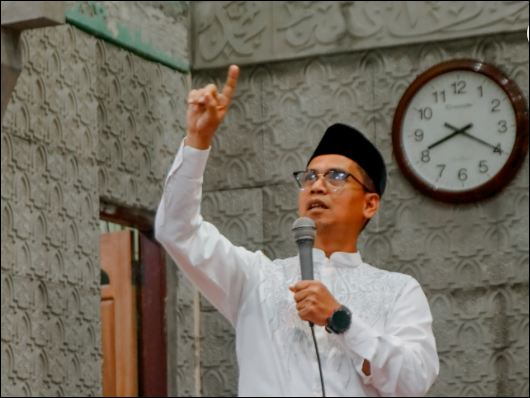 Bupati Iskandarsyah Pererat Silaturahmi di Masjid Al Umara Lembah Permai via Safari Ramadan
