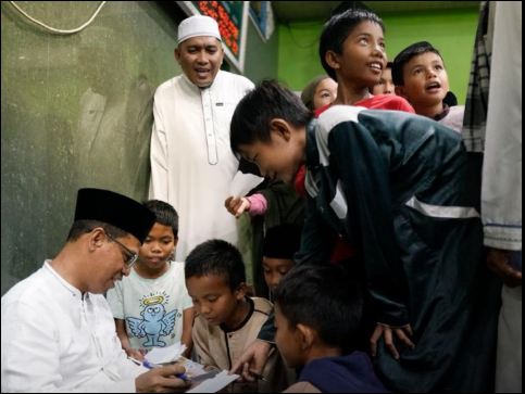 Sinergi Pemimpin Karimun, Bupati Iskandarsyah dan Wabup Rocky Bawole Safari Ramadan di Masjid Jami’ Darussalam