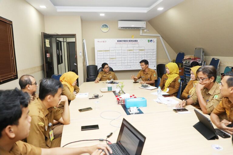 Diskominfo Batam Masuk Lima Besar OPD Berkinerja Terbaik 2025, Rudi Panjaitan Apresiasi Dedikasi Pegawai