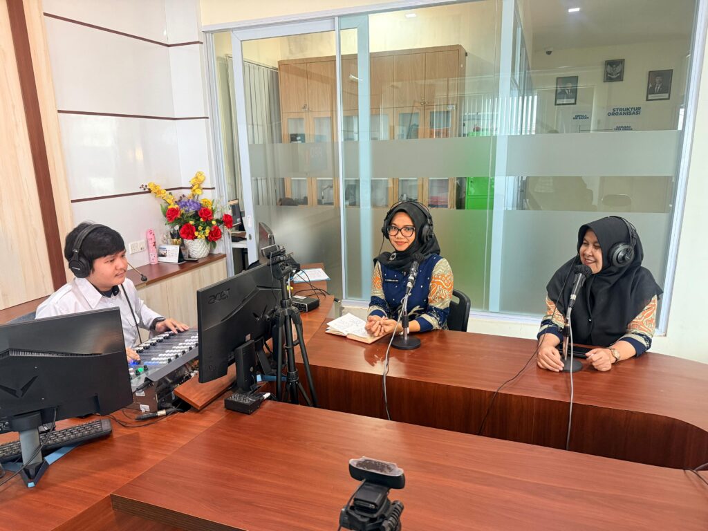 dr. Fairuza Laily, MKTKepala Bidang Keperawatan RSUD Embung Fatimah Kota Batam