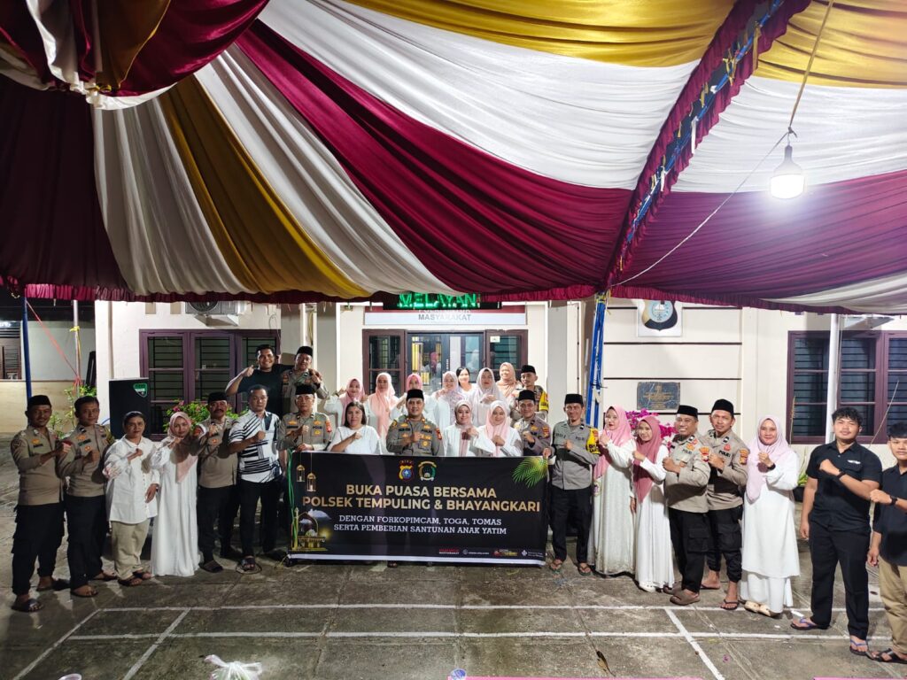 Jajaran Polsek Gelar Buka Puasa Bersama Forkopimcam Tempuling, sore tadi. (Ft mhad)