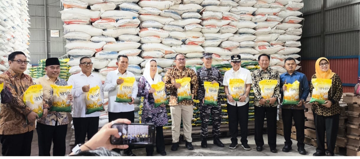 Ansar Ahmad Luncurkan Bantuan Pangan di Natuna, Penerima Meningkat dan Stok Beras Dipastikan Aman