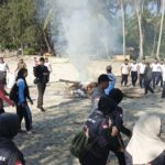 Suasana Goro di Pantai Batu Berdaun atas inisiasi Kajeri Lingga, pagi tadi. (ft wandi)