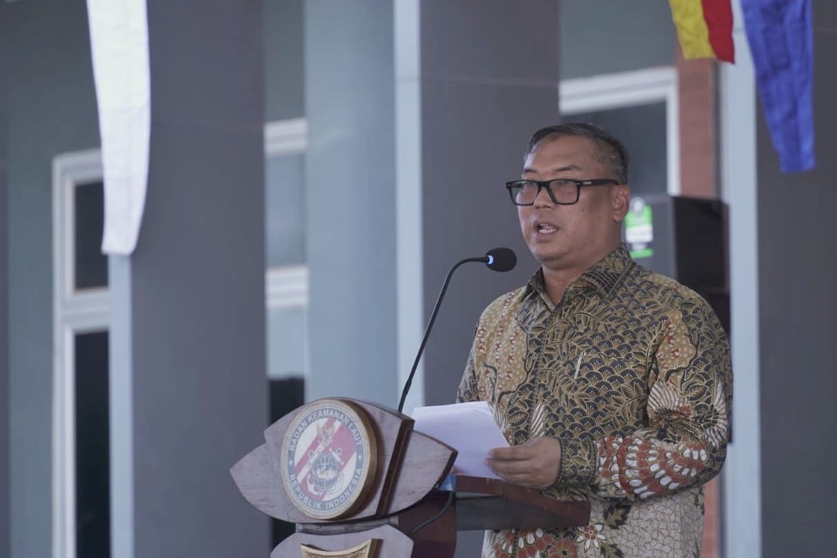 Wagub Kepri Nyanyang Haris Pratamura memberikan kata sambutan pada peresmian Mako Zona Bakamla Barat, Tengah dan Timur di Jembatan IV, Pulau Setokok, Barelang, Kota Batam, pagi tadi. (ft kominfokepri)