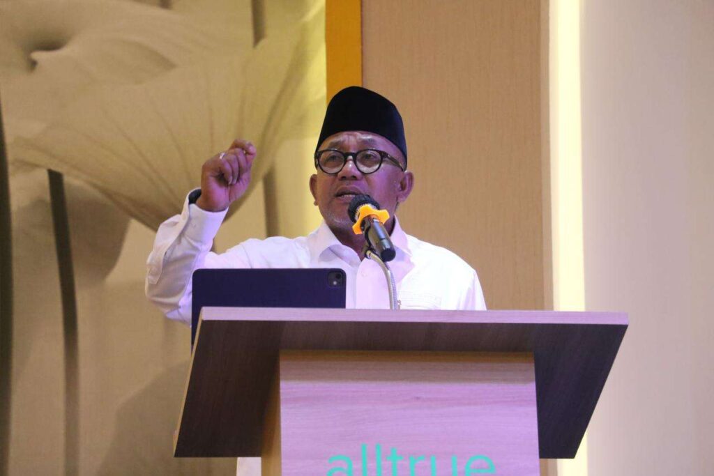 Wako Tanjungpinang Lis Darmansyah saat sambutan di DPRD Tanjungpinang, pagi tadi. (ft kominfotpi)