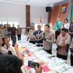 Polda Riau saat pemusnahan barang bukti narkoba, pagi tadi. (ft huamspoldariau)