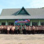 Pramuka Kwarcab 04.02 Inhil berfoto bersama sebelum bergabung dengan dalam kegiatan KKRI 2026, pagi tadi. (ft muhamad)